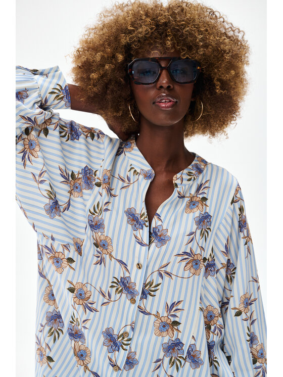 blue shadow blue shadow Bluzka Nina Niebieski Regular Fit