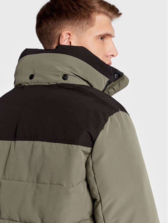 Wrangler Wrangler Giubbotto invernale Bodyguard W4B2WWX45 112319961 Verde Regular Fit