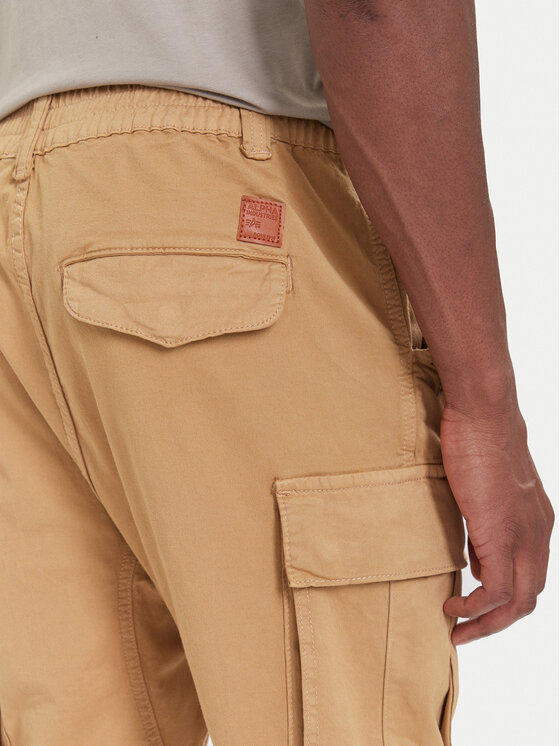 Alpha Industries Alpha Industries Joggery Airman 188201 Beżowy Tapered Fit