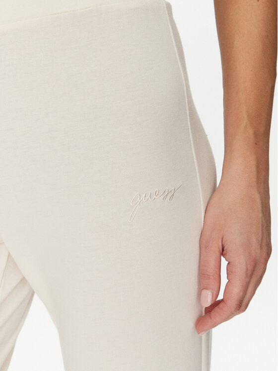 Guess Guess Spodnie materiałowe O5GB05 KCQP2 Granatowy Regular Fit