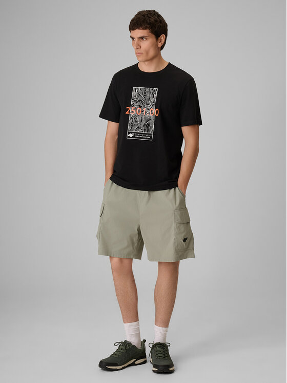 4F 4F T-Shirt TREKKING Czarny Regular Fit