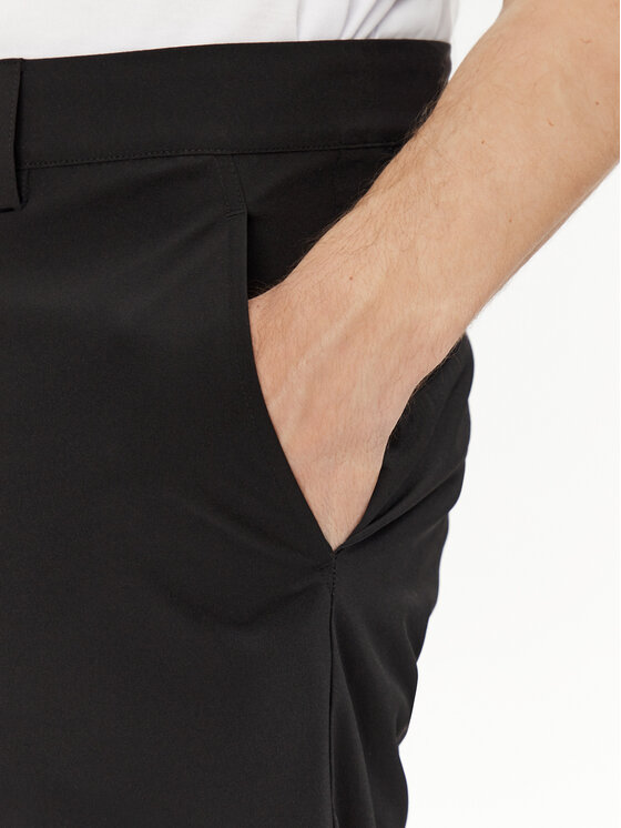 EA7 Emporio Armani EA7 Emporio Armani Pantaloni scurți sport 7M000194 AF14589 UC001 Negru Regular Fit