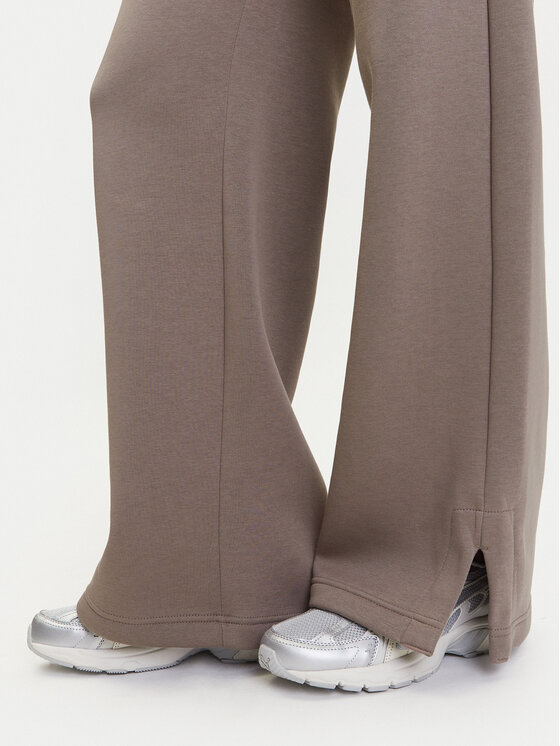 Nike Nike Spodnji del trenirke Phoenix DQ5615 Rjava Regular Fit