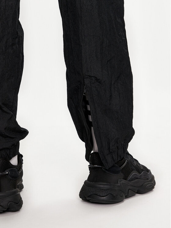 adidas adidas Долнище анцуг City Escape IQ4826 Черен Loose Fit