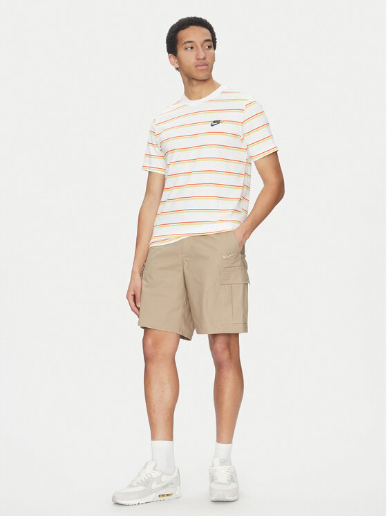 Nike Nike Szövet rövidnadrág FN3517 Barna Standard Fit