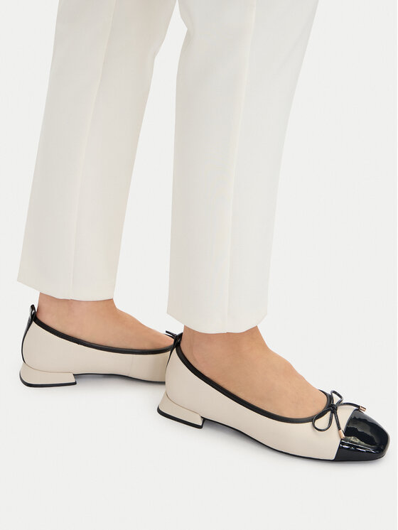 Clarks Clarks Poolsaapad Ubree15 Poppy 26186333 Ekrüüvärv