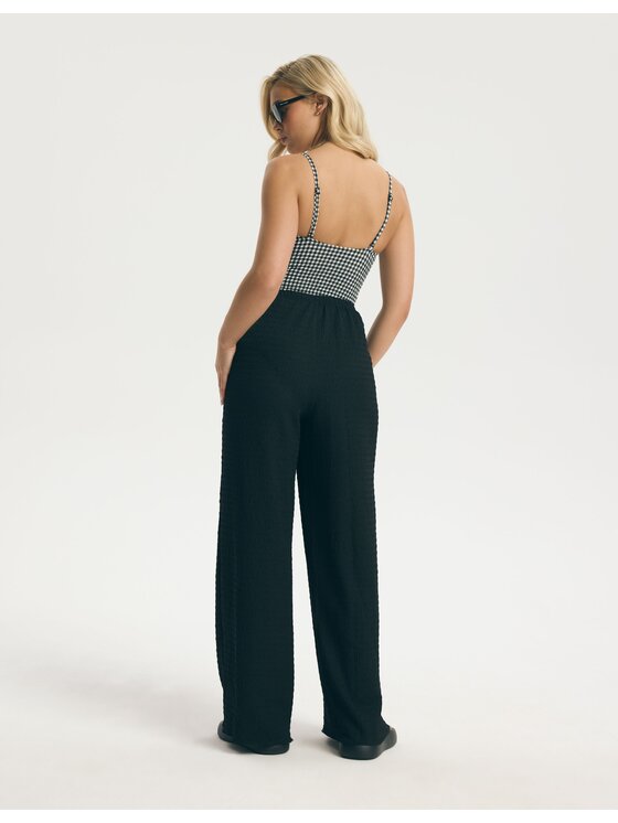 Esotiq Esotiq Spodnie materiałowe 45127 Czarny Regular Fit