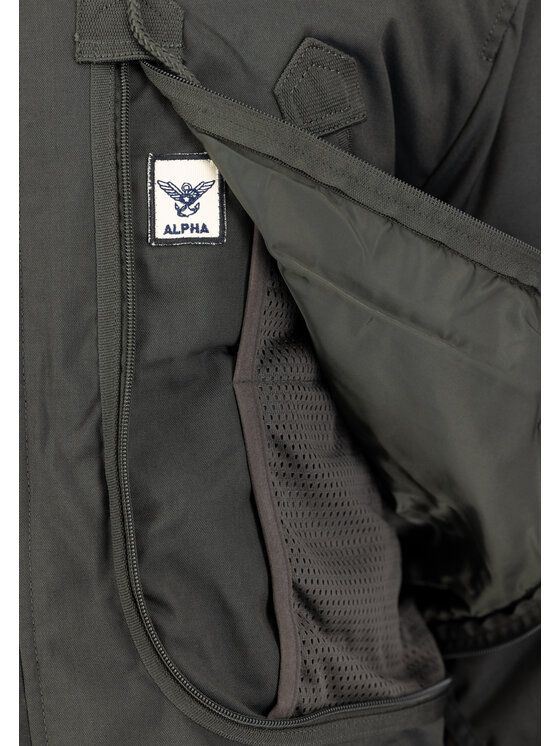 Alpha Industries Alpha Industries Kurtka zimowa Polar Winter Jacket Khaki Regular Fit