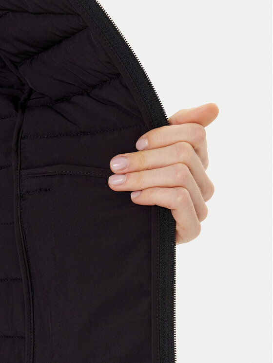 Guess Guess Bunda pro přechodné období W5YL13 WHDQ0 Černá Regular Fit