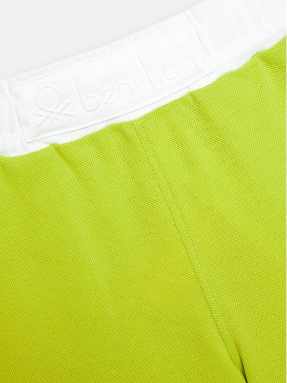 United Colors Of Benetton United Colors Of Benetton Szorty sportowe 3088G901H Zielony Regular Fit