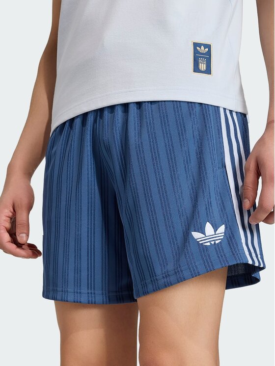 adidas adidas Szorty sportowe 161792 Niebieski jasny Loose Fit