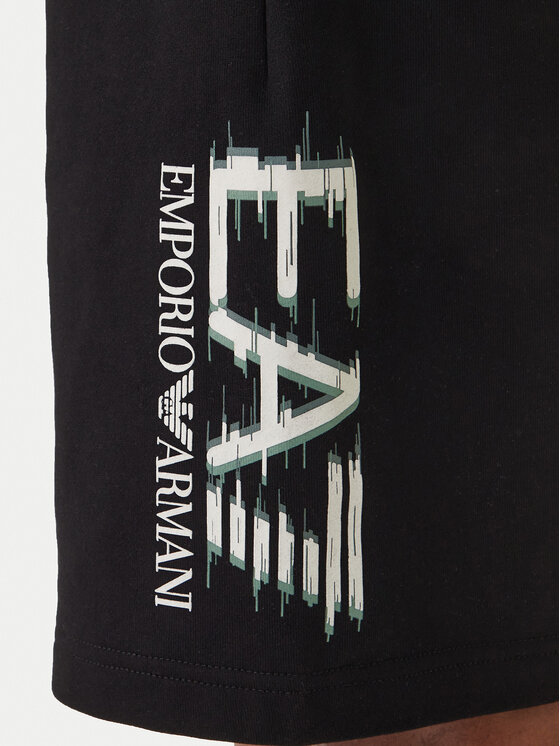 EA7 Emporio Armani EA7 Emporio Armani Športové kraťasy 7M001329 AF17787 Čierna Regular Fit
