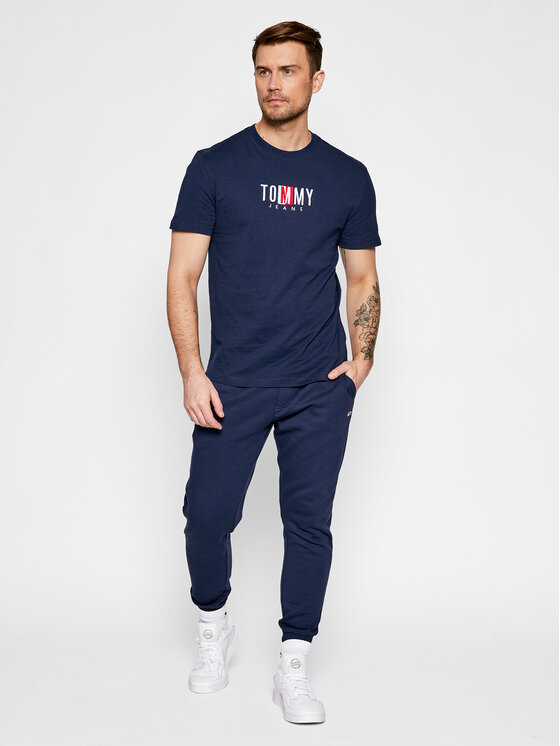 Tommy Jeans T-shirt Tjm Timeless Box Tee DM0DM10218 Blu scuro Regular Fit •  Modivo.it
