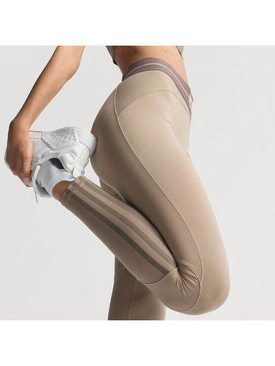 adidas adidas Legginsy 152105 Brązowy Fitted Fit