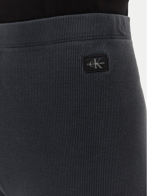 Calvin Klein Jeans Calvin Klein Jeans Pantaloni scurți ciclism J20J225217 Gri Slim Fit