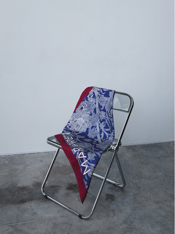 MARI PRETI MARI PRETI Foulard Floral Garden Blu