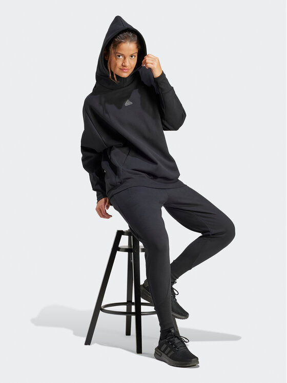 adidas adidas Долнище анцуг Z.N.E. Winterized IN9476 Черен Regular Fit