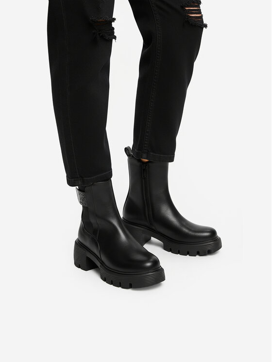 Nine West Nine West Īsie zābaki CEO-FARIDA-01 Melns