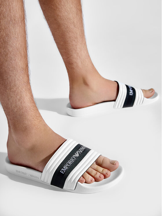 Emporio Armani Emporio Armani Klapki XVPS03 XN127 00001 Biały