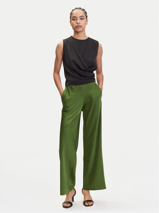 Patrizia Pepe Patrizia Pepe Hlače iz tkanine 8P0657 A459 Zelena Regular Fit