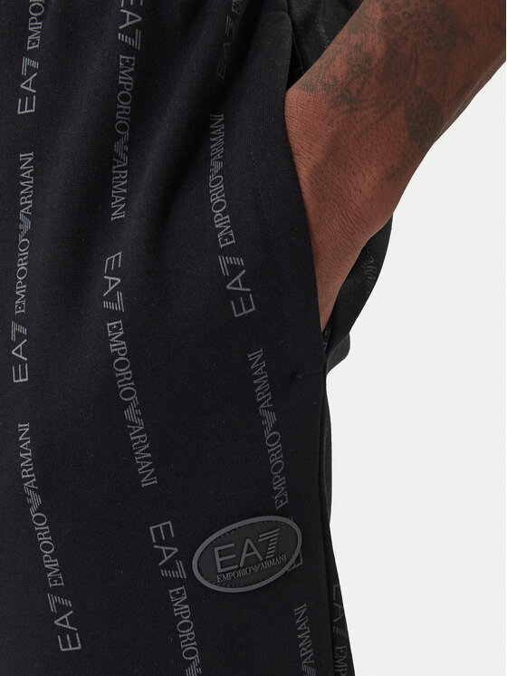 EA7 Emporio Armani EA7 Emporio Armani Spodnji del trenirke 7M001394 AF12660 FC039 Črna Regular Fit