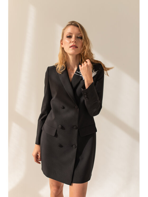 Entelier Entelier Sukienka elegancka dwurzędowa Czarny Comfortable Fit