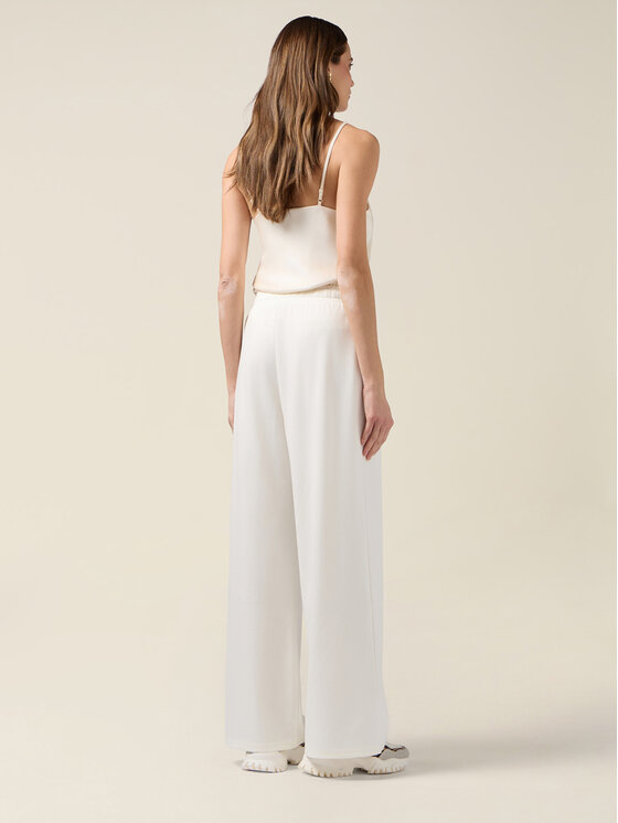 Oltre Oltre Pantaloni di tessuto P842J002433N011 Bianco Boy Fit