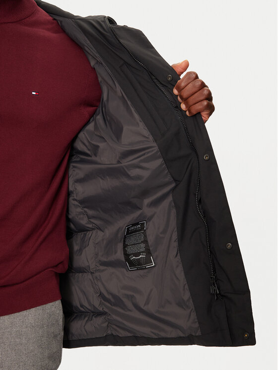 Geox Geox Giubbotto invernale Sapienza M4628K TC188 F0284 Nero Regular Fit