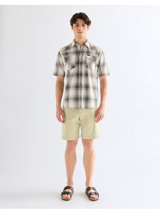 Wrangler Wrangler Szorty materiałowe CHINO SHORTS Zielony Straight Leg