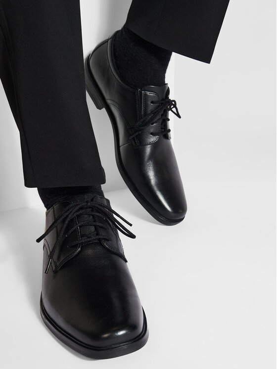 Clarks Clarks Туфлі Howard Walk 261612857 Чорний