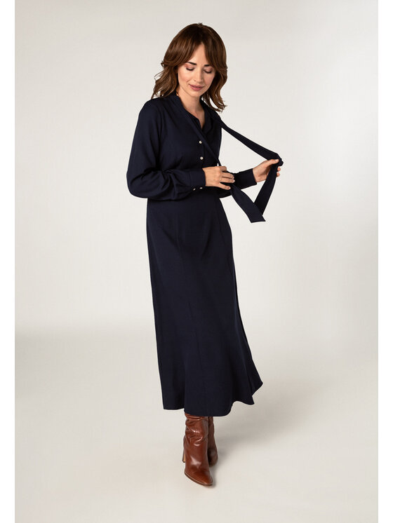 QUIOSQUE QUIOSQUE Každodenné šaty EMIRA DRESS Tmavomodrá Regular Fit
