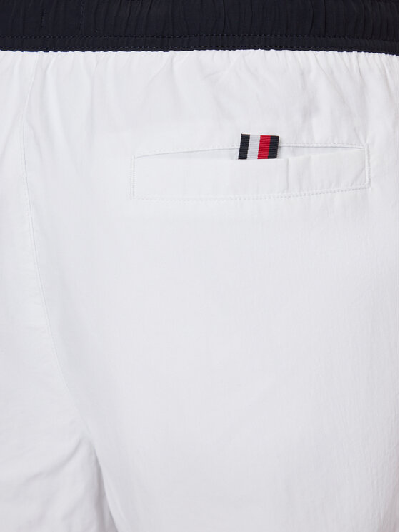 Tommy Hilfiger Tommy Hilfiger Pantaloni scurți pentru înot UM0UM03259 Alb Regular Fit