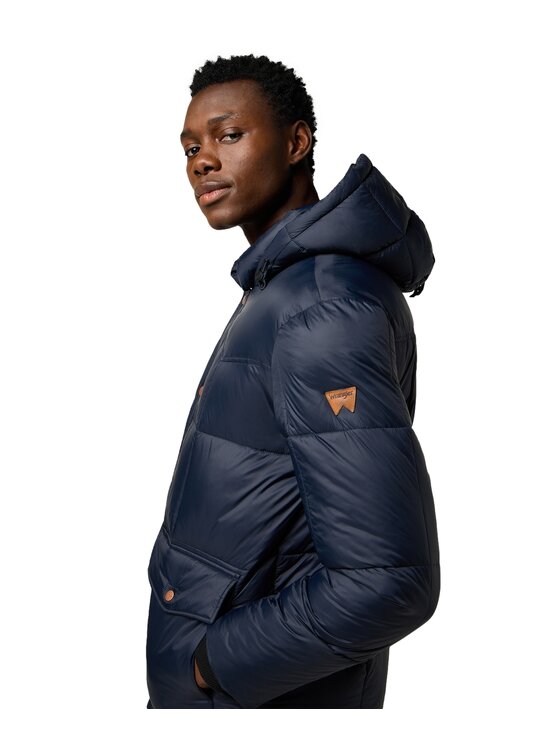 Wrangler Wrangler Зимова куртка 112371450 Чорний Regular Fit