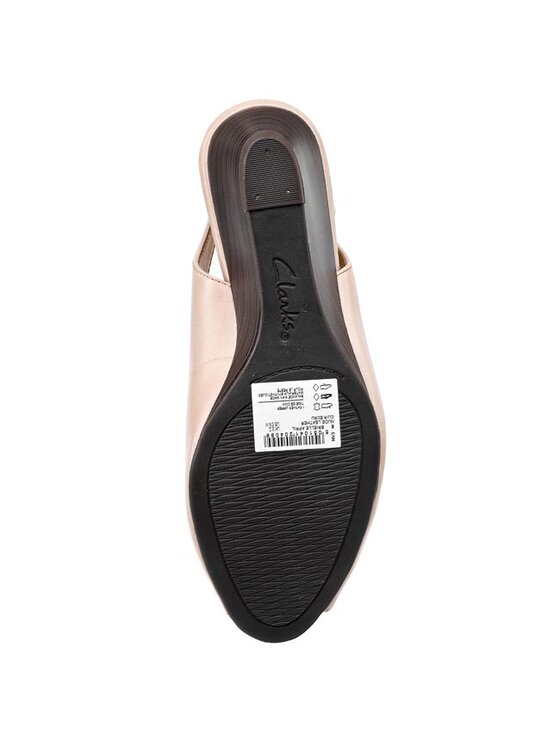 Clarks sales brielle april