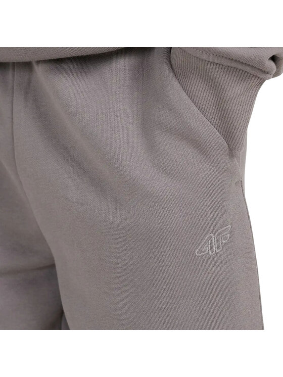 4F 4F Pantaloni da tuta FJWAW25TTROM1245-22S Nero Regular Fit