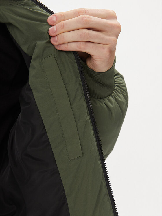 Calvin Klein Jeans Calvin Klein Jeans Geacă J30J324072 Verde Regular Fit