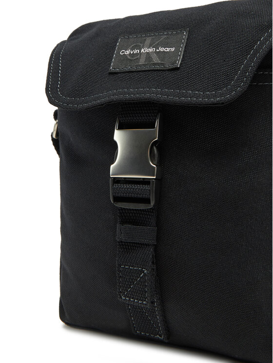 Calvin Klein Jeans Calvin Klein Jeans Crossover torbica Workwear Ut Flap Reporter 18 LV04G3025G Crna