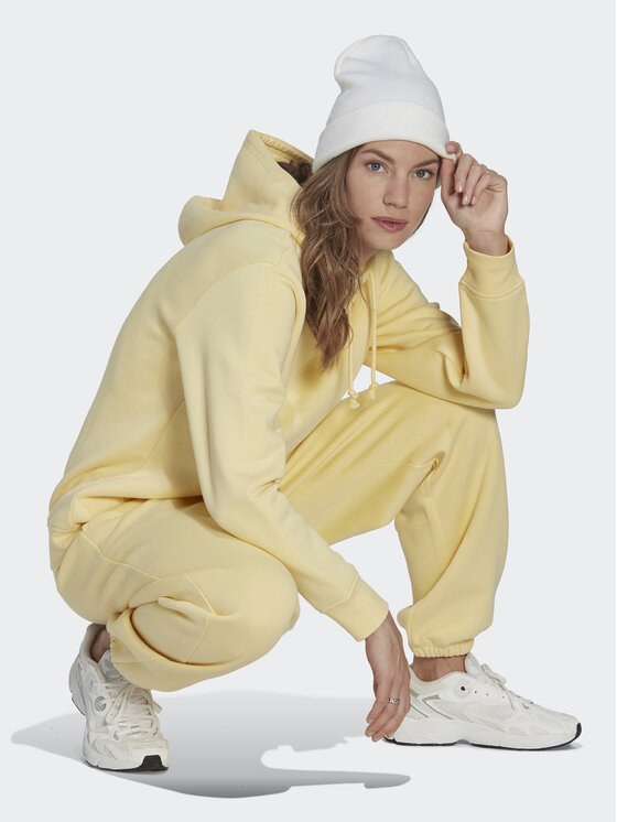 adidas adidas Spodnie dresowe IA1249 Żółty Relaxed Fit