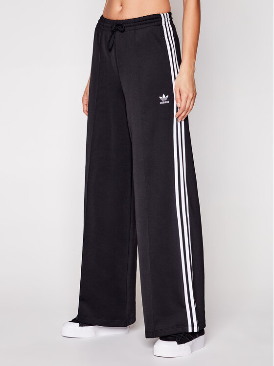 adidas adidas Спортивні штани Primeblue Wide Leg GD2273 Чорний Relaxed Fit