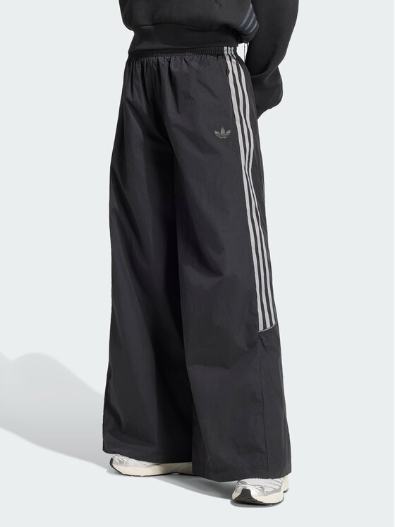 adidas adidas Spodnie dresowe 168173 Czarny Loose Fit
