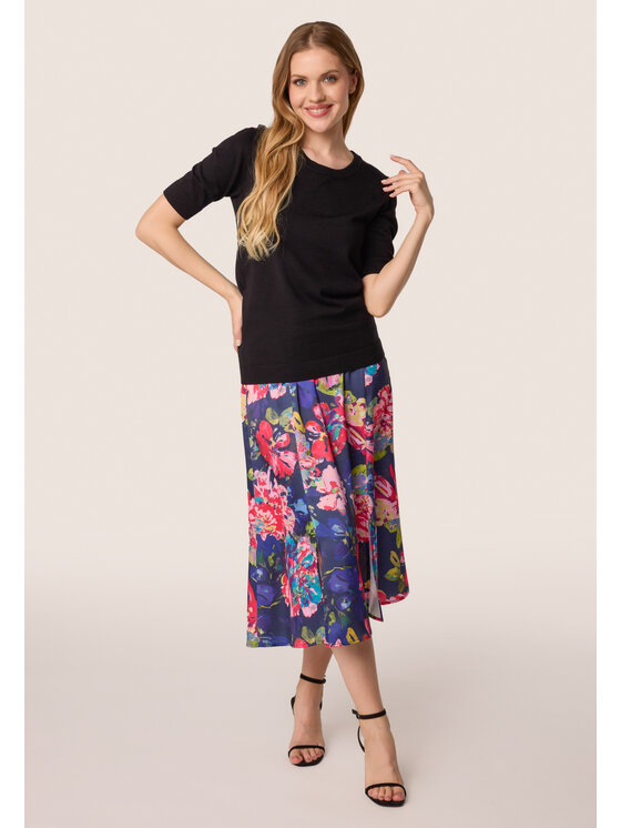 QUIOSQUE QUIOSQUE Svetr 6VF003 Černá Regular Fit