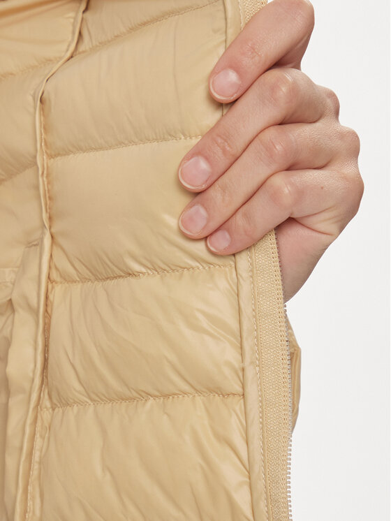 Patrizia Pepe Patrizia Pepe Pehelykabát CO0178/A503-B182 Bézs Regular Fit