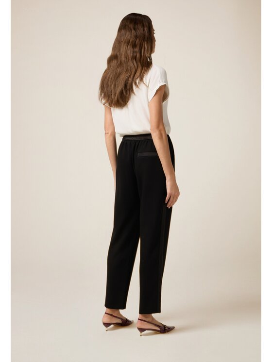 Oltre Oltre Pantaloni di tessuto P824J002375N033 Nero Regular Fit