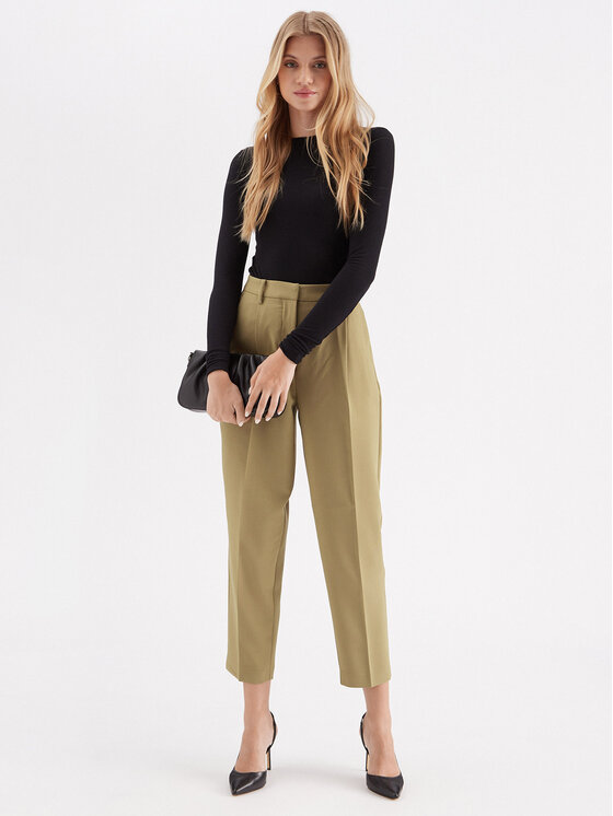 Bruuns Bazaar Bruuns Bazaar Spodnie materiałowe Cindy BBW2393 Zielony Loose Fit