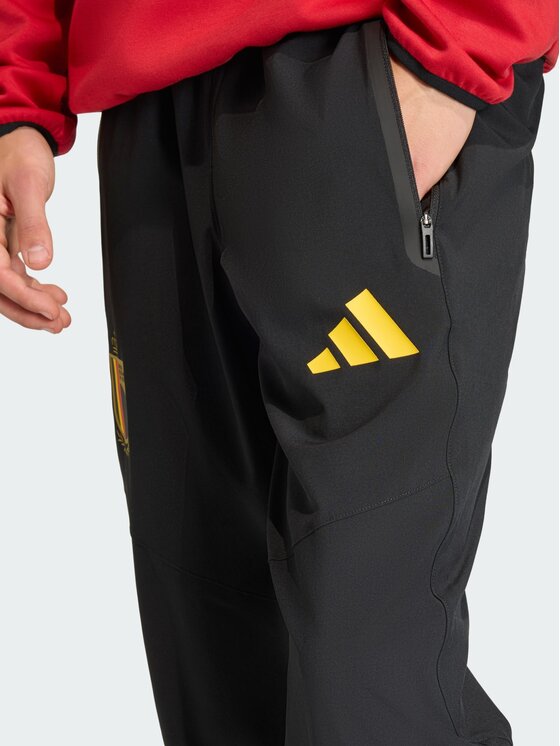 adidas adidas Spodnie materiałowe Belgia Tiro Czarny Regular Fit