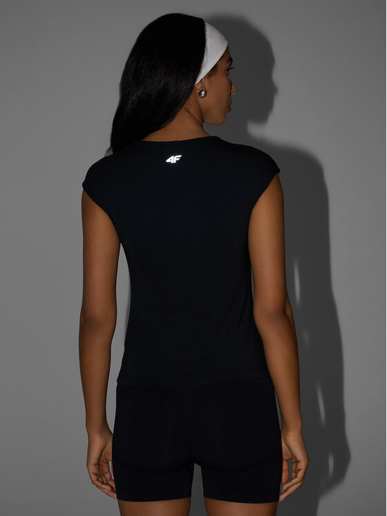 4F 4F Top ESSENTIAL 4 Czarny Slim Fit