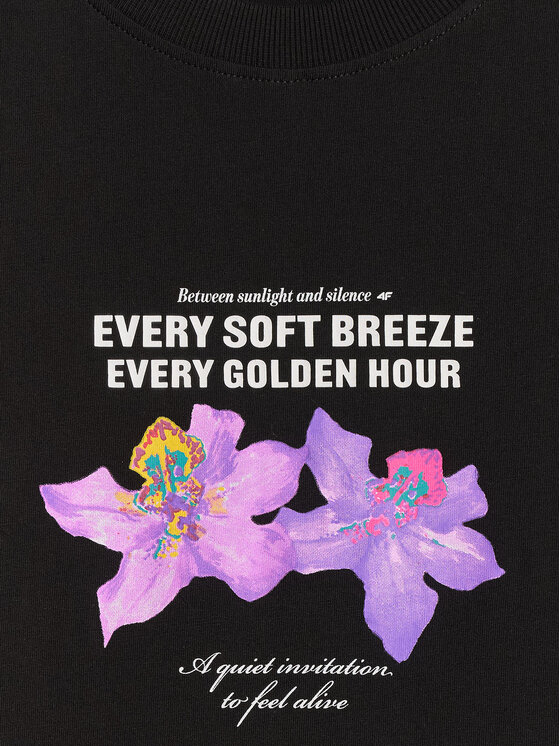 4F 4F T-Shirt TROPIC ORCHID Czarny Regular Fit