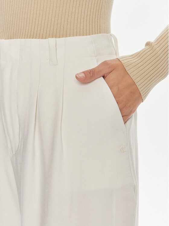 Calvin Klein Jeans Calvin Klein Jeans Hlače iz tkanine J20J223917 Écru Relaxed Fit