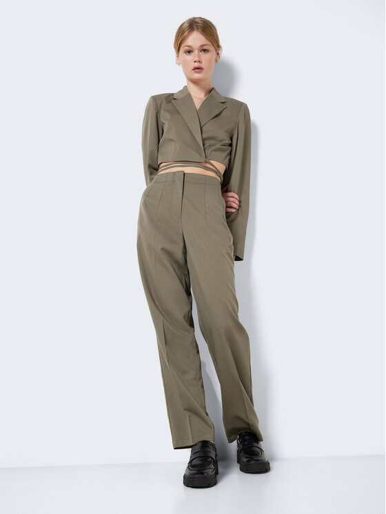 Noisy May Hlače Thea 27024904 Zelena Relaxed Fit