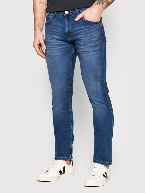 wrangler larston slim tapered 812